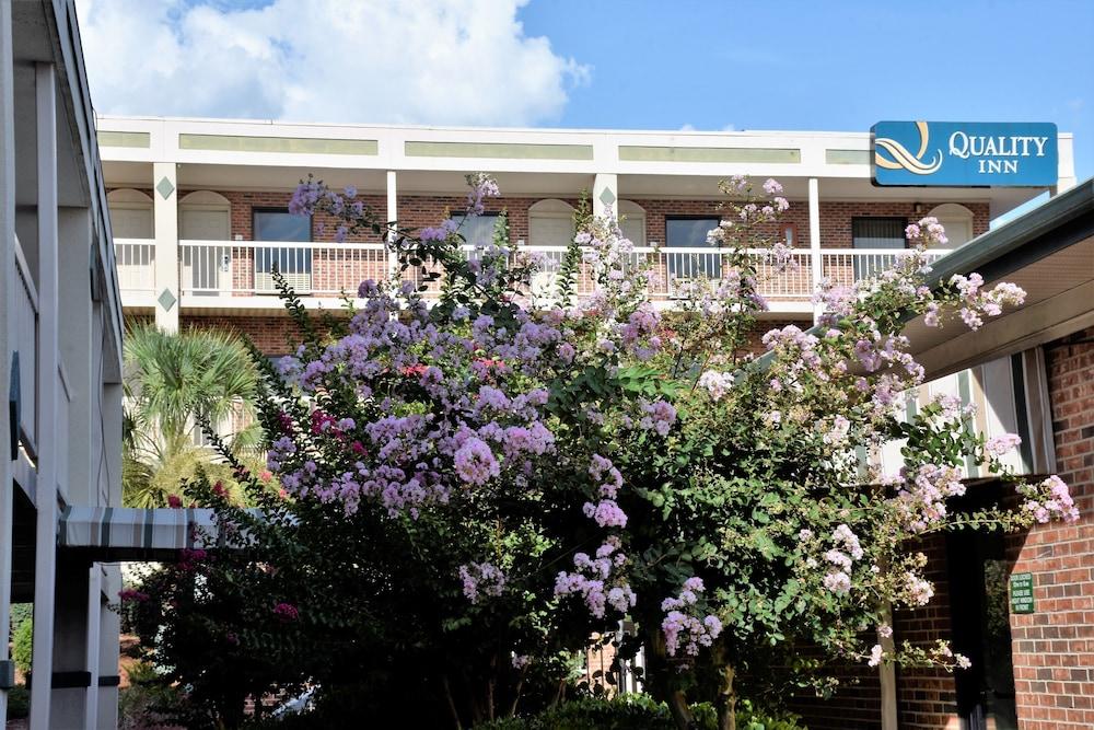 Rodeway Inn Harbison Area Columbia Dış mekan fotoğraf