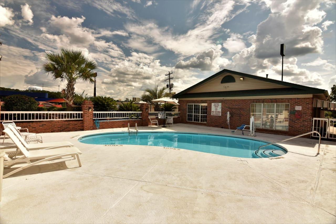 Rodeway Inn Harbison Area Columbia Dış mekan fotoğraf