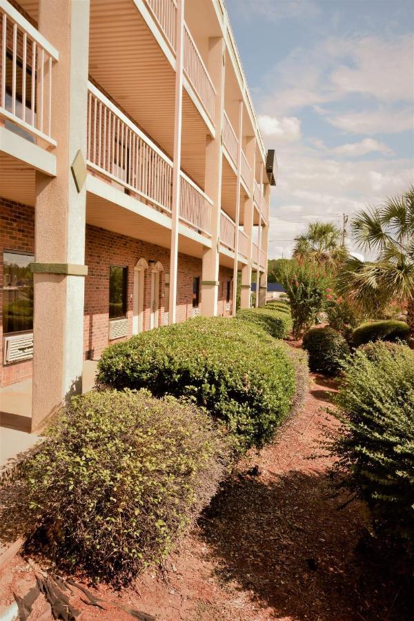 Rodeway Inn Harbison Area Columbia Dış mekan fotoğraf