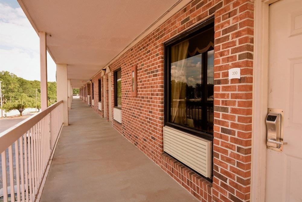 Rodeway Inn Harbison Area Columbia Dış mekan fotoğraf