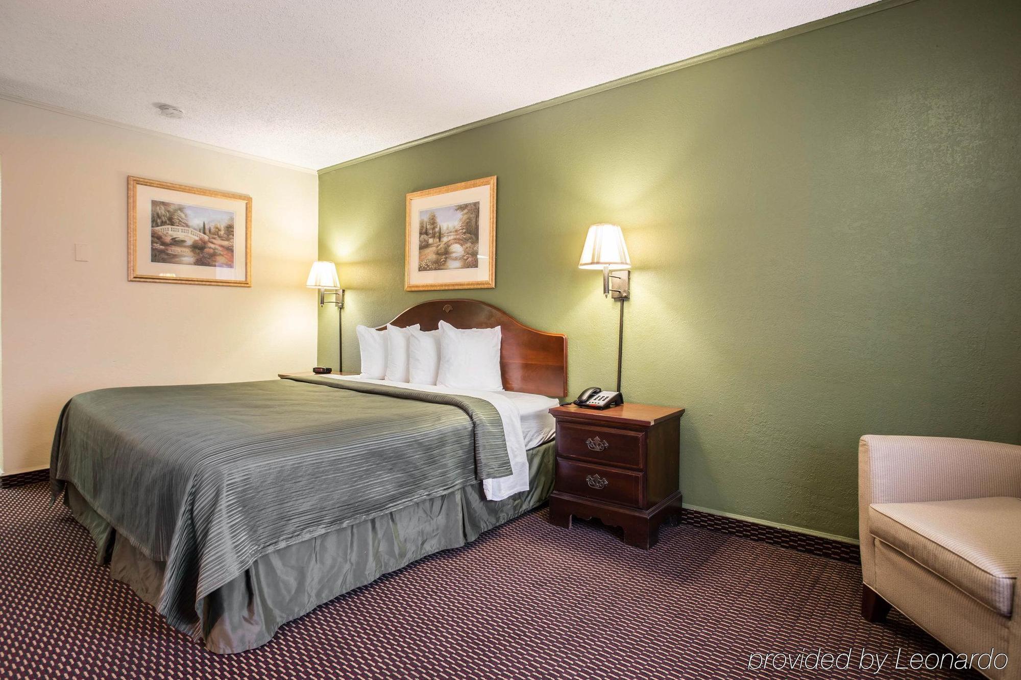 Rodeway Inn Harbison Area Columbia Dış mekan fotoğraf