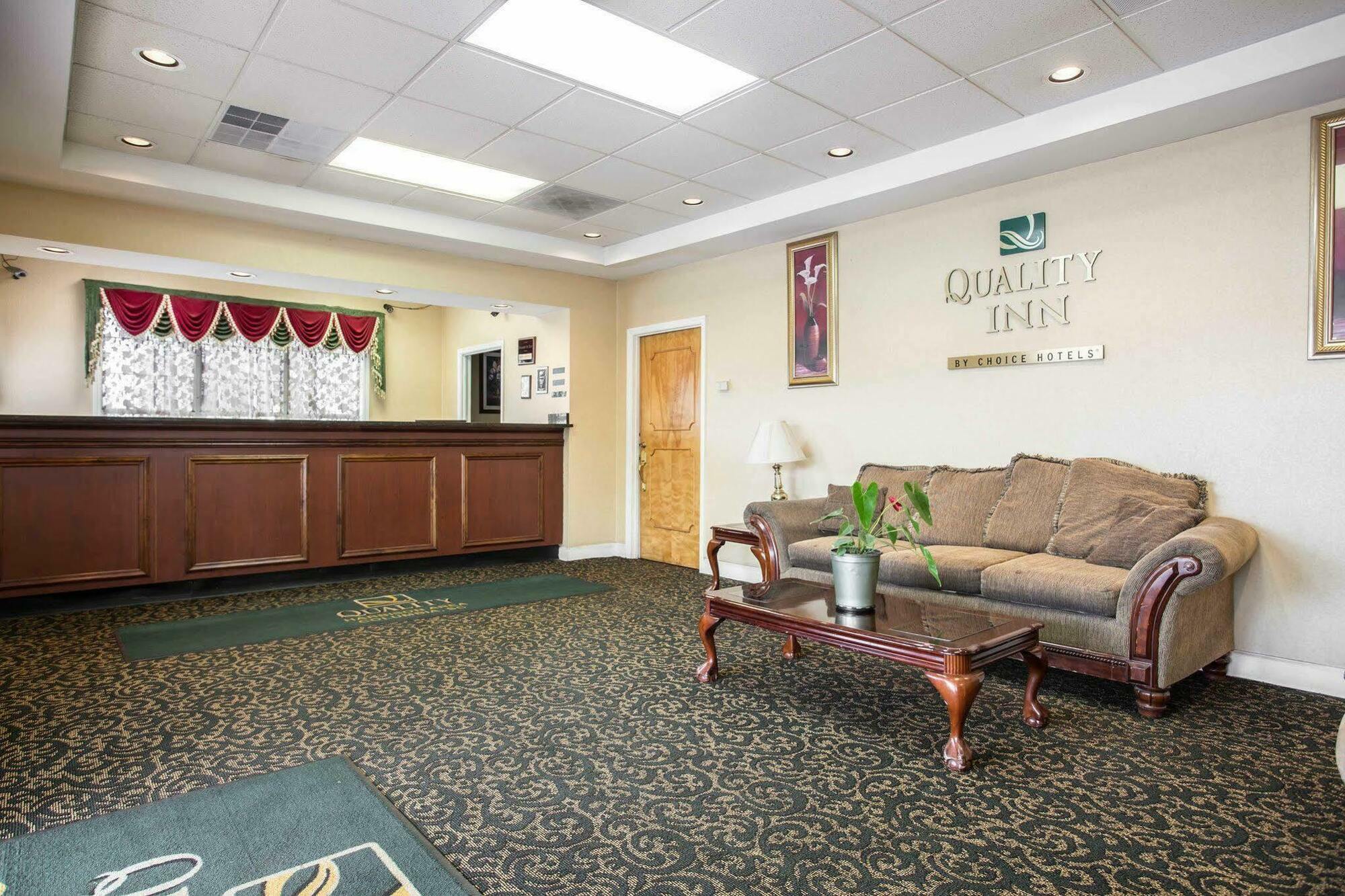 Rodeway Inn Harbison Area Columbia Dış mekan fotoğraf
