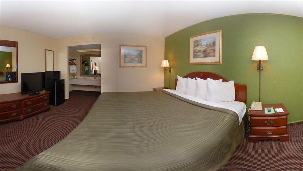 Rodeway Inn Harbison Area Columbia Dış mekan fotoğraf